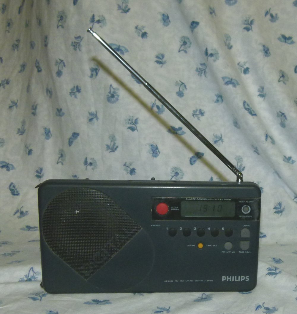 Philips AE2402